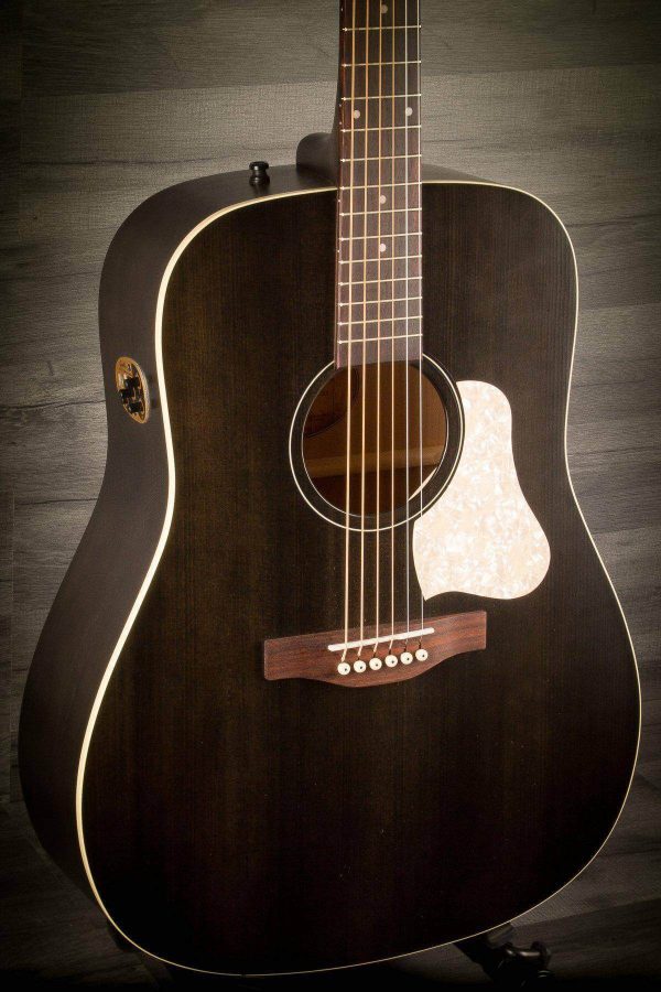 Art & Lutherie Americana Electro Acoustic - Faded Black QIT Supply