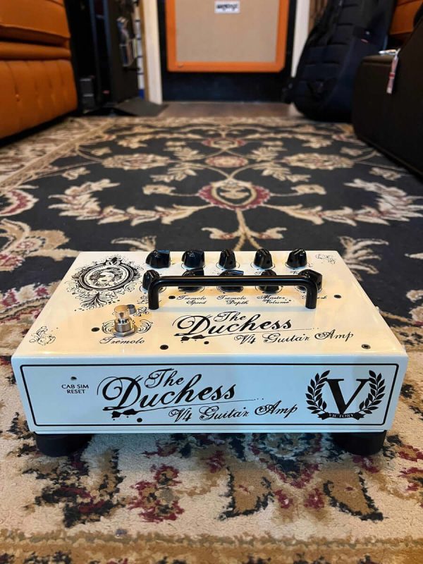 USED - Victory Dutchess Amplifier pedal. Sale