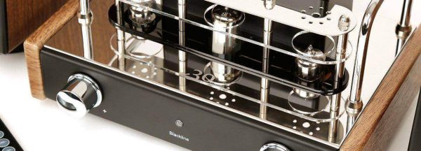 Blue Aura V30I Hybrid Valve Amplifier   Speaker System Sale